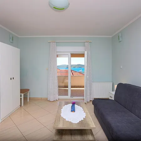 By The Sea Brodarica, Sibenik - 4221 * ברודאריצה